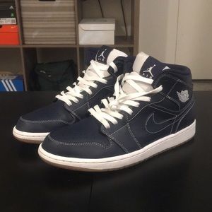 Jordan 1 Mid “Respect” Derek Jeter